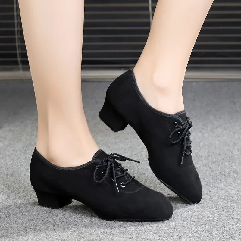 Ballroom Dance Shoes Unisex Latin Dance Shoes For Women Ladies Girls Jazz Tango Modern Dancing Shoes Salsa Suede Sole
Ballroom Dance Shoes Unisex Latin Dance Shoes For Women Ladies Girls Jazz Tango Modern Dancing Shoes Salsa Suede Sole