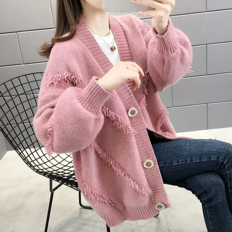 Women New Korean V-neck assels Knitted Jacket Thin Cardigan 2025 Female With Loose Online Celebrity Lazy Wind Thick Sweater Coat
Women New Korean V-neck assels Knitted Jacket Thin Cardigan 2025 Female With Loose Online Celebrity Lazy Wind Thick Sweater Coat