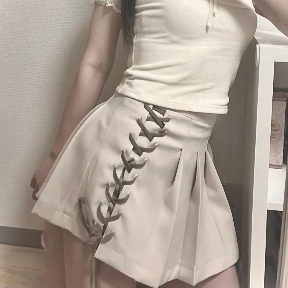Kuzuwata Pleated Lace Up Plaid All-match Mujer Faldas Slim High Waist Streetwear Preppy Style Skirt Japan Commuter Student Falda
Kuzuwata Pleated Lace Up Plaid All-match Mujer Faldas Slim High Waist Streetwear Preppy Style Skirt Japan Commuter Student Falda