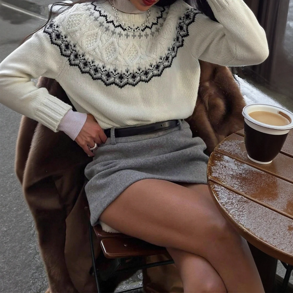 Women's Elegant Chic Lace Knit Sweater High Neck Long Sleeve Printed Casual Fashion Autumn Winter
Women's Elegant Chic Lace Knit Sweater High Neck Long Sleeve Printed Casual Fashion Autumn Winter