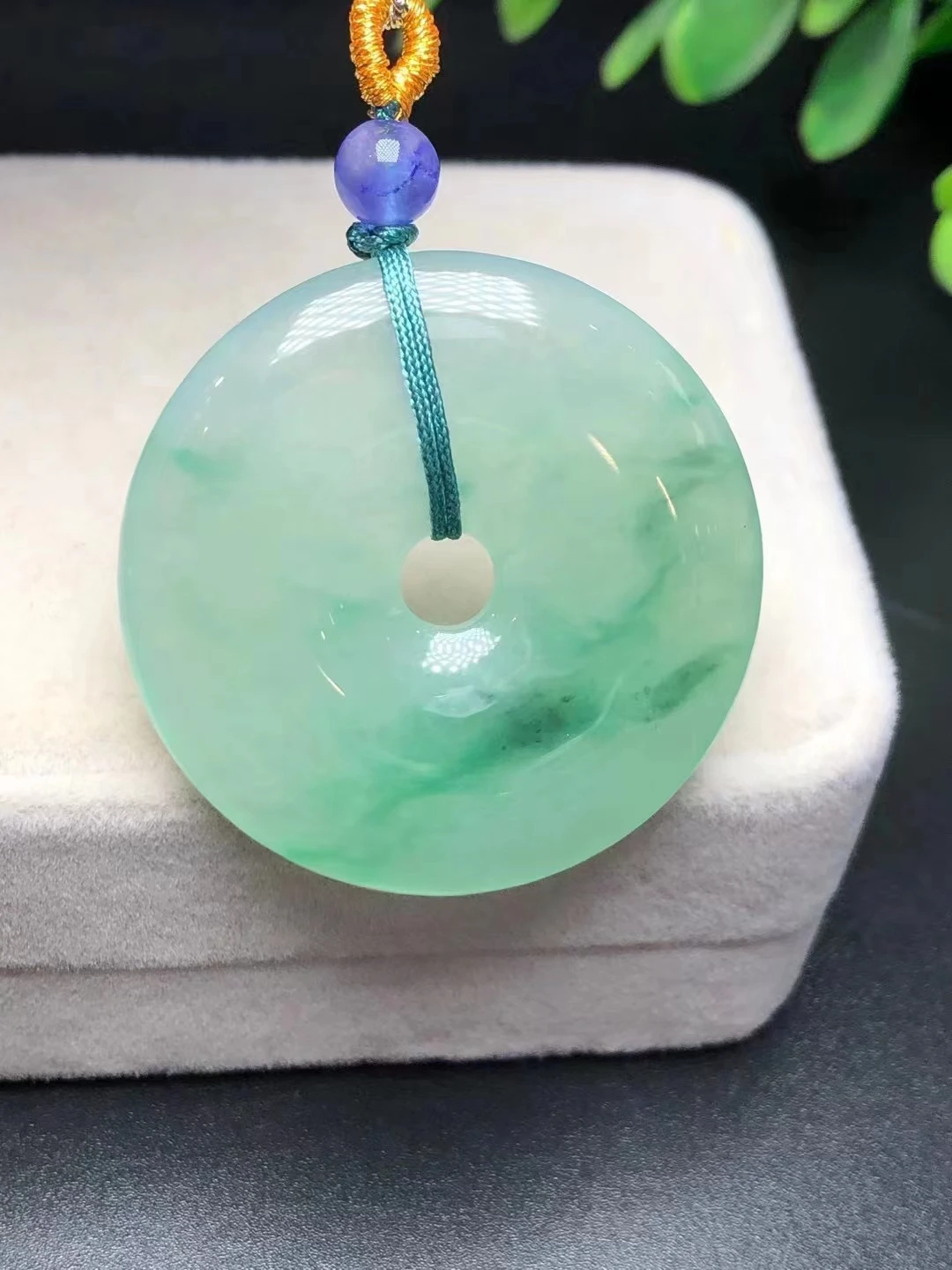 Newest Original Ecological Pattern Floating Flower Jade Pendant real Emerald Jade Jewelry Unisex Necklace Accessories Chain
Newest Original Ecological Pattern Floating Flower Jade Pendant real Emerald Jade Jewelry Unisex Necklace Accessories Chain
