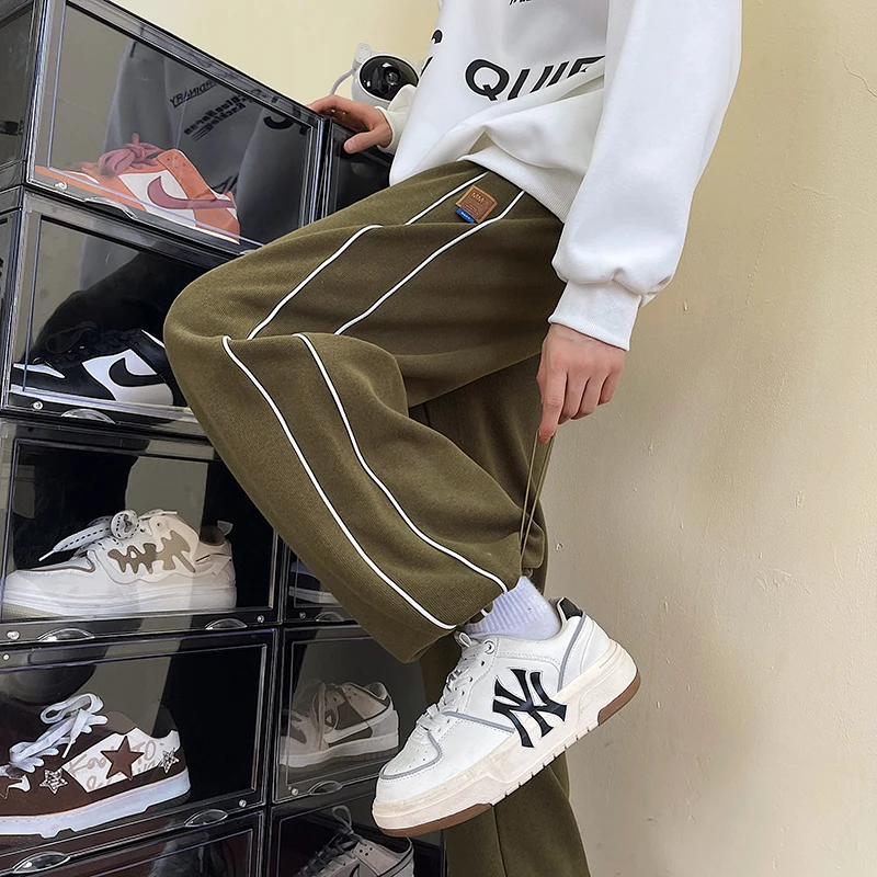 Men's Spring Autumn Wide Leg Casual Pants American Sle Loose Fit Drapey Straight Leg Sweatpants Faionable Casual Trousers
Men's Spring Autumn Wide Leg Casual Pants American Sle Loose Fit Drapey Straight Leg Sweatpants Faionable Casual Trousers