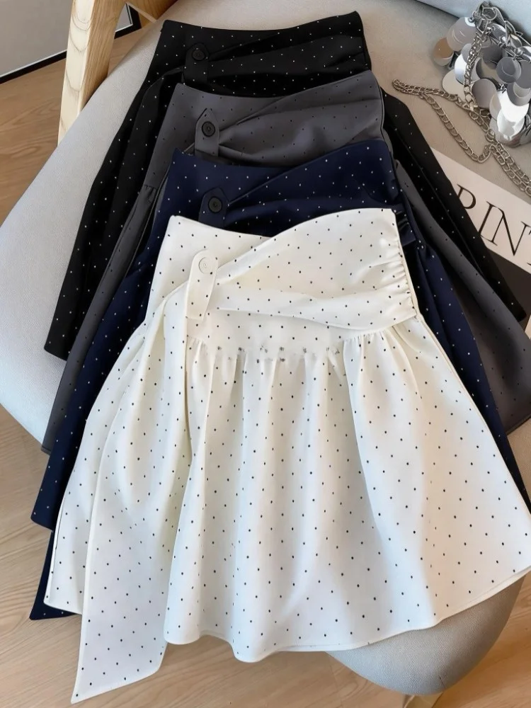 Плиссированная юбка-костюм с высокой талией для женщин, А-силуэт, пышная короткая юбка, весенне-летний дизайн, стильная модель
Плиссированная юбка-костюм с высокой талией для женщин, А-силуэт, пышная короткая юбка, весенне-летний дизайн, стильная модель