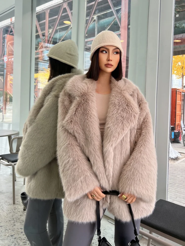 Fashion Large Lapel Collar Solid Color Plush Faux Fur Coat Elegant Full Sleeves Loose Short Jacket New Winter High Street Wear
Fashion Large Lapel Collar Solid Color Plush Faux Fur Coat Elegant Full Sleeves Loose Short Jacket New Winter High Street Wear