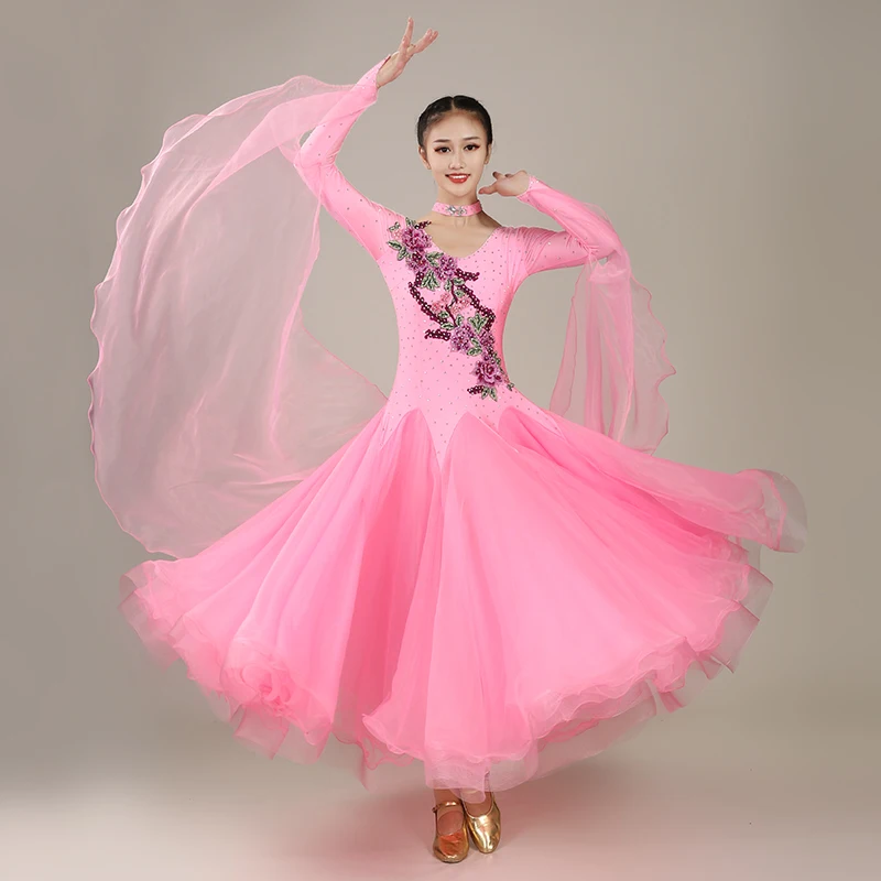 Waltz Competition Ballroom Dress Standard Dance Performance Costume Women Evening Gown Embroidery Rhinestones Ribbon Sleeve
Waltz Competition Ballroom Dress Standard Dance Performance Costume Women Evening Gown Embroidery Rhinestones Ribbon Sleeve