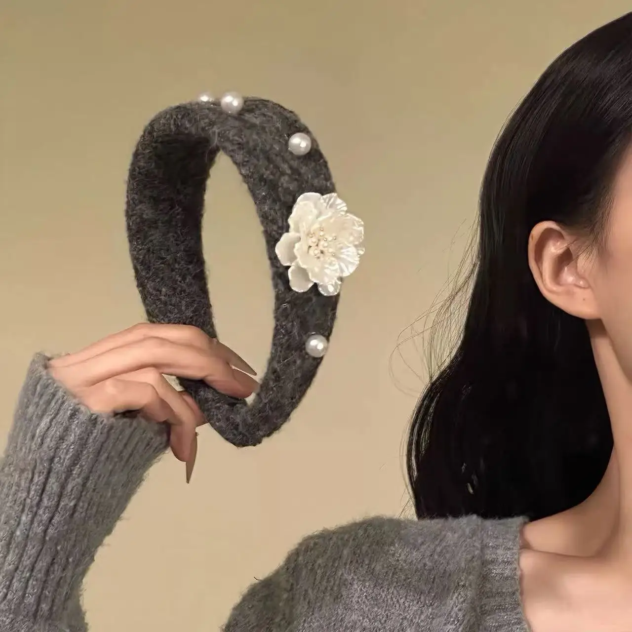 New Korean Style Wool Hairband High Crown Headband Sweet and Fresh Hair Accessories
New Korean Style Wool Hairband High Crown Headband Sweet and Fresh Hair Accessories