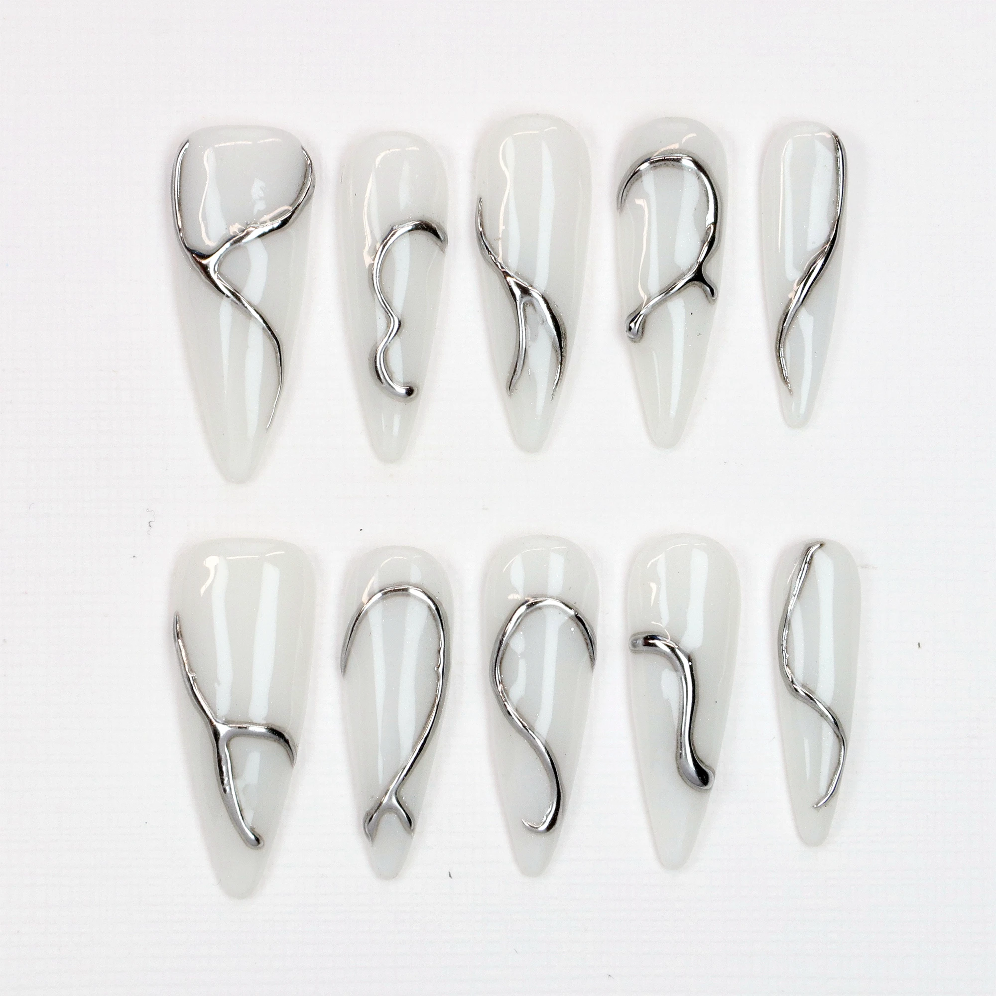 10 шт., ручная роспись, свободный стиль, пресс для ногтей, Y2K, 3D акриловый металлический кристалл, длинные праздничные ногти без шпилек ручной работы на заказ
10 шт., ручная роспись, свободный стиль, пресс для ногтей, Y2K, 3D акриловый металлический кристалл, длинные праздничные ногти без шпилек ручной работы на заказ