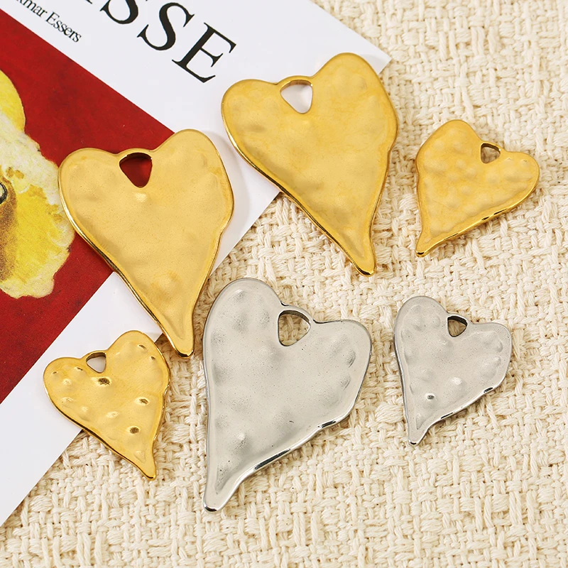 4pcs Stainless Steel Hammered Texture Alien Heart Charms Love Heart Pendant for Women Jewelry Making Earring Necklace Materials
4pcs Stainless Steel Hammered Texture Alien Heart Charms Love Heart Pendant for Women Jewelry Making Earring Necklace Materials