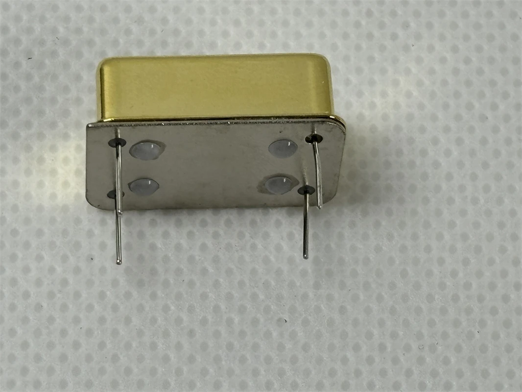 High-quality Gold Plated Temperature Compensated Crystal Oscillator TCXO 0.1ppm 24.576M 22.5792M 100M 80M 16.9344M.Good quality
High-quality Gold Plated Temperature Compensated Crystal Oscillator TCXO 0.1ppm 24.576M 22.5792M 100M 80M 16.9344M.Good quality