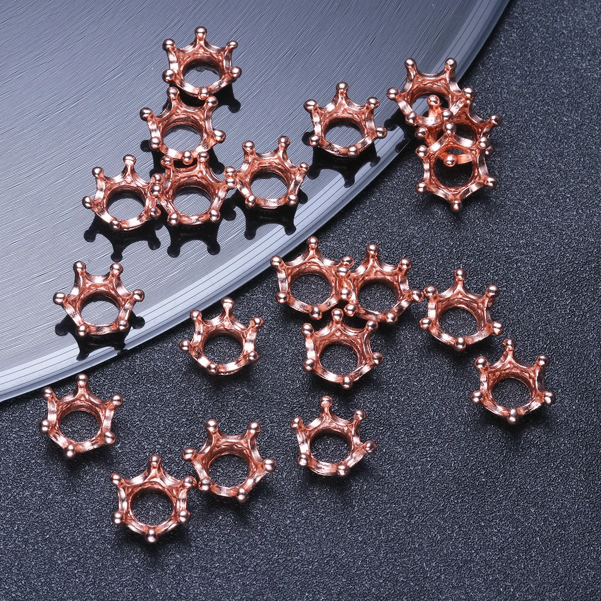 20pcs Small Accessories Alloy Diy Jewelry For Headdress Pendant Handmade Handmade Crown Accessories Craft Kids Rose Golden Decor
20pcs Small Accessories Alloy Diy Jewelry For Headdress Pendant Handmade Handmade Crown Accessories Craft Kids Rose Golden Decor