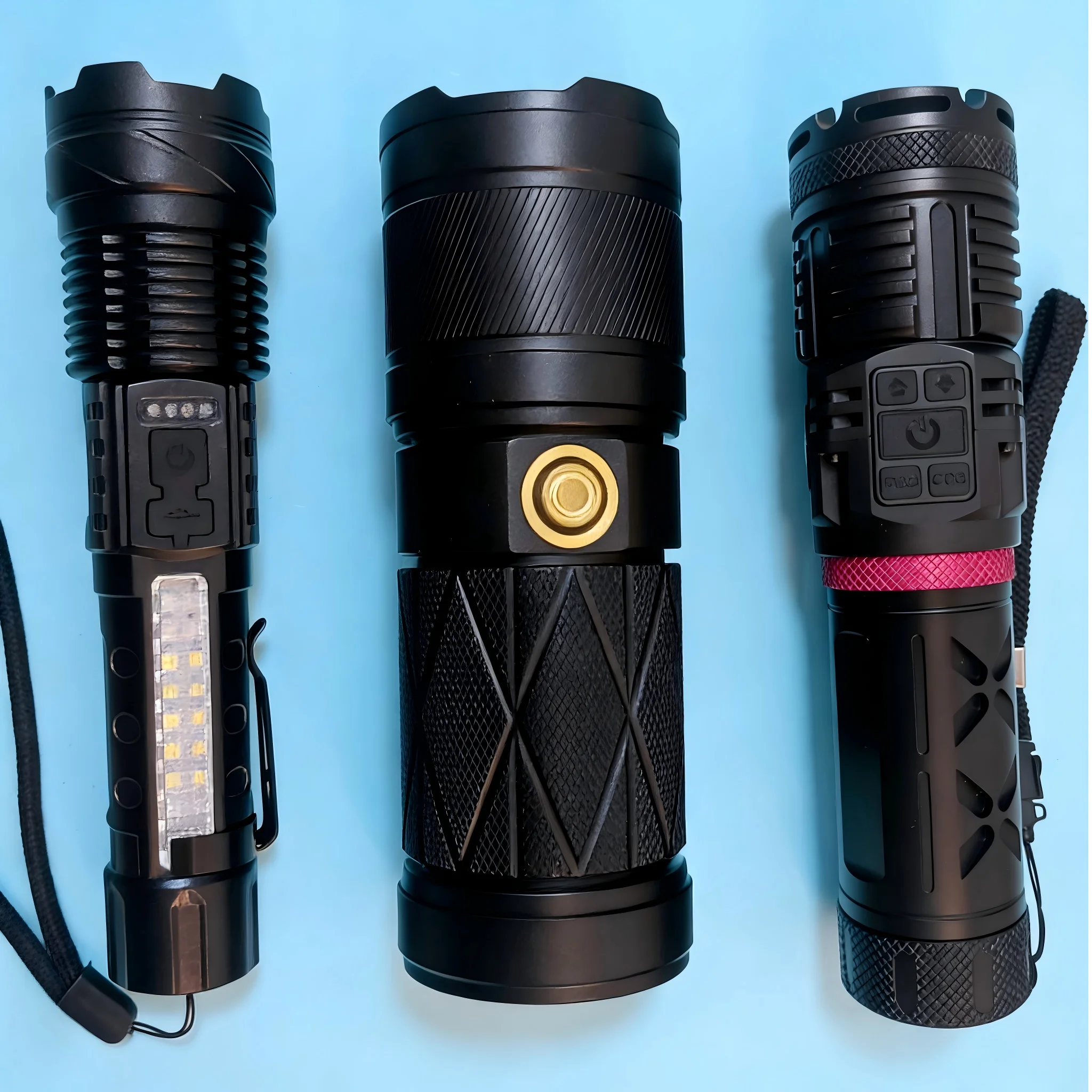 Распродажа! Ультраяркий мощный светодиодный фонарь, многофункциональный тактический фонарь-прожектор для улицы, с зумом, водонепроницаемый.
Распродажа! Ультраяркий мощный светодиодный фонарь, многофункциональный тактический фонарь-прожектор для улицы, с зумом, водонепроницаемый.