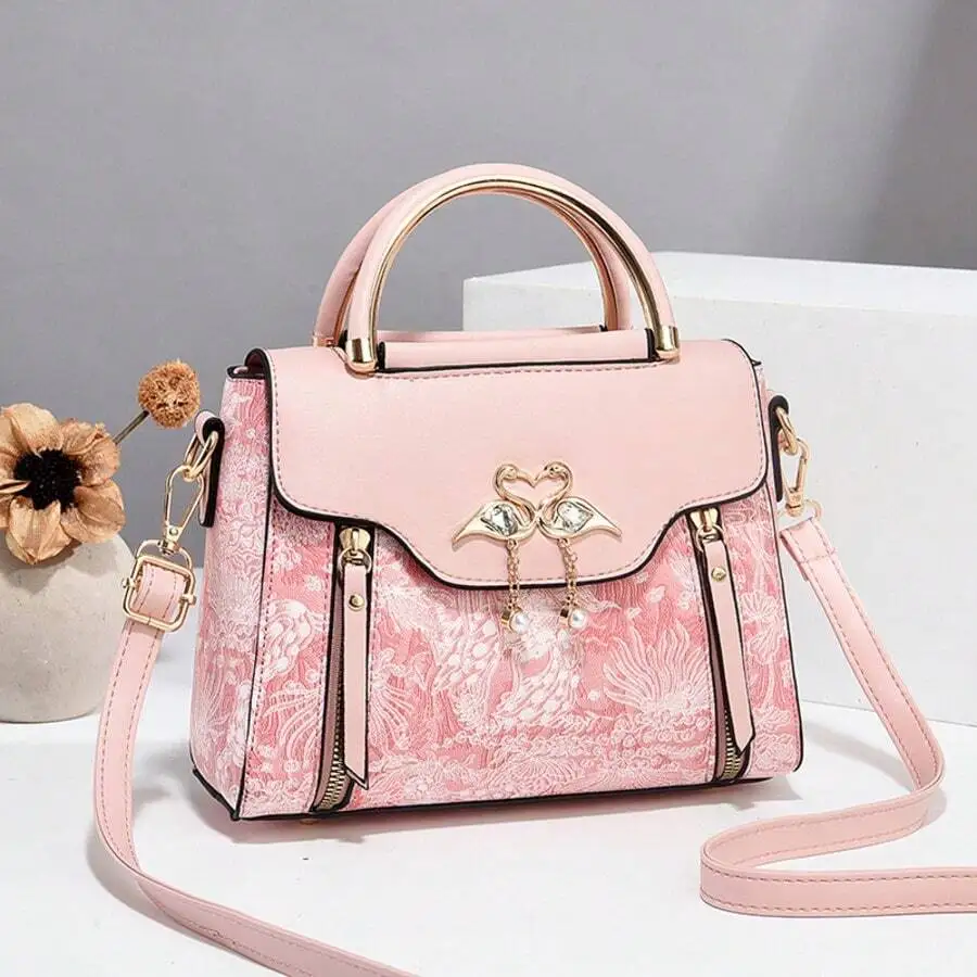 Women Pink Floral Pattern Mini Top Handle Crossbody Bag With Flamingo Decor
Women Pink Floral Pattern Mini Top Handle Crossbody Bag With Flamingo Decor