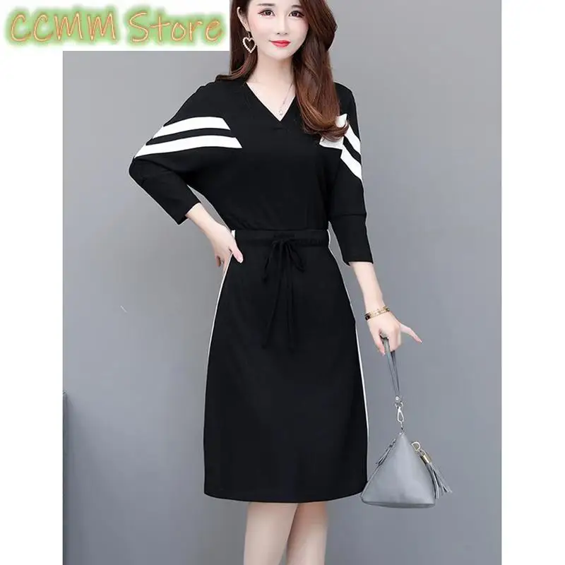 Fashion V-Neck Shirring Bandage Striped Batwing Sleeve Casual Dress Women's Clothing Autumn New Loose Commuter Midi Dresses
Fashion V-Neck Shirring Bandage Striped Batwing Sleeve Casual Dress Women's Clothing Autumn New Loose Commuter Midi Dresses
