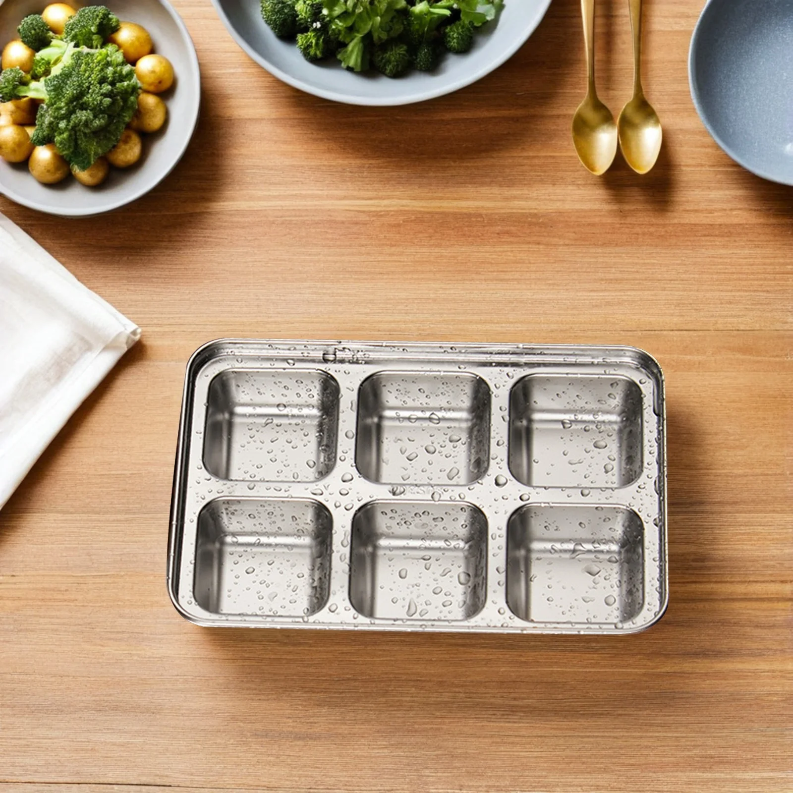 Бытовой лоток для кубиков льда из нержавеющей стали, износостойкий лоток для морозильной камеры, удобная форма для льда для коктейлей, виски, льда
Бытовой лоток для кубиков льда из нержавеющей стали, износостойкий лоток для морозильной камеры, удобная форма для льда для коктейлей, виски, льда