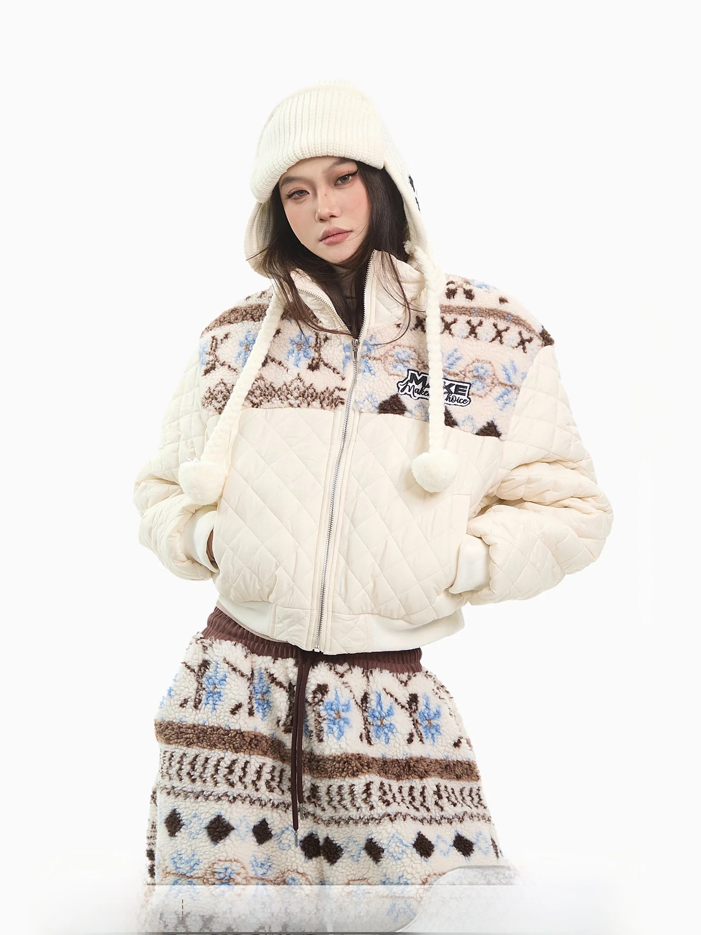 Kcup Space Thickened Warm Short Cotton Jacket Women's Stand Collar Winter Outerwear Fashionable Versatile Korean Style
Kcup Space Thickened Warm Short Cotton Jacket Women's Stand Collar Winter Outerwear Fashionable Versatile Korean Style
