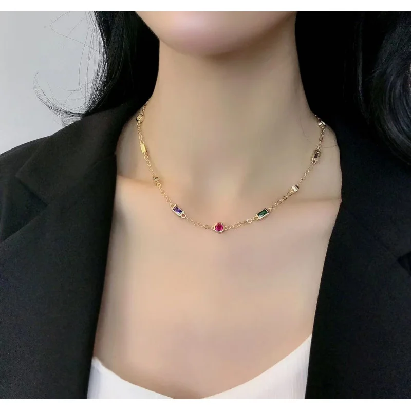 Women's Jewelry Necklace: European and American Style Color-Block Glass Stone Pendant, Elegant Rainbow-Colored Necklace
Women's Jewelry Necklace: European and American Style Color-Block Glass Stone Pendant, Elegant Rainbow-Colored Necklace