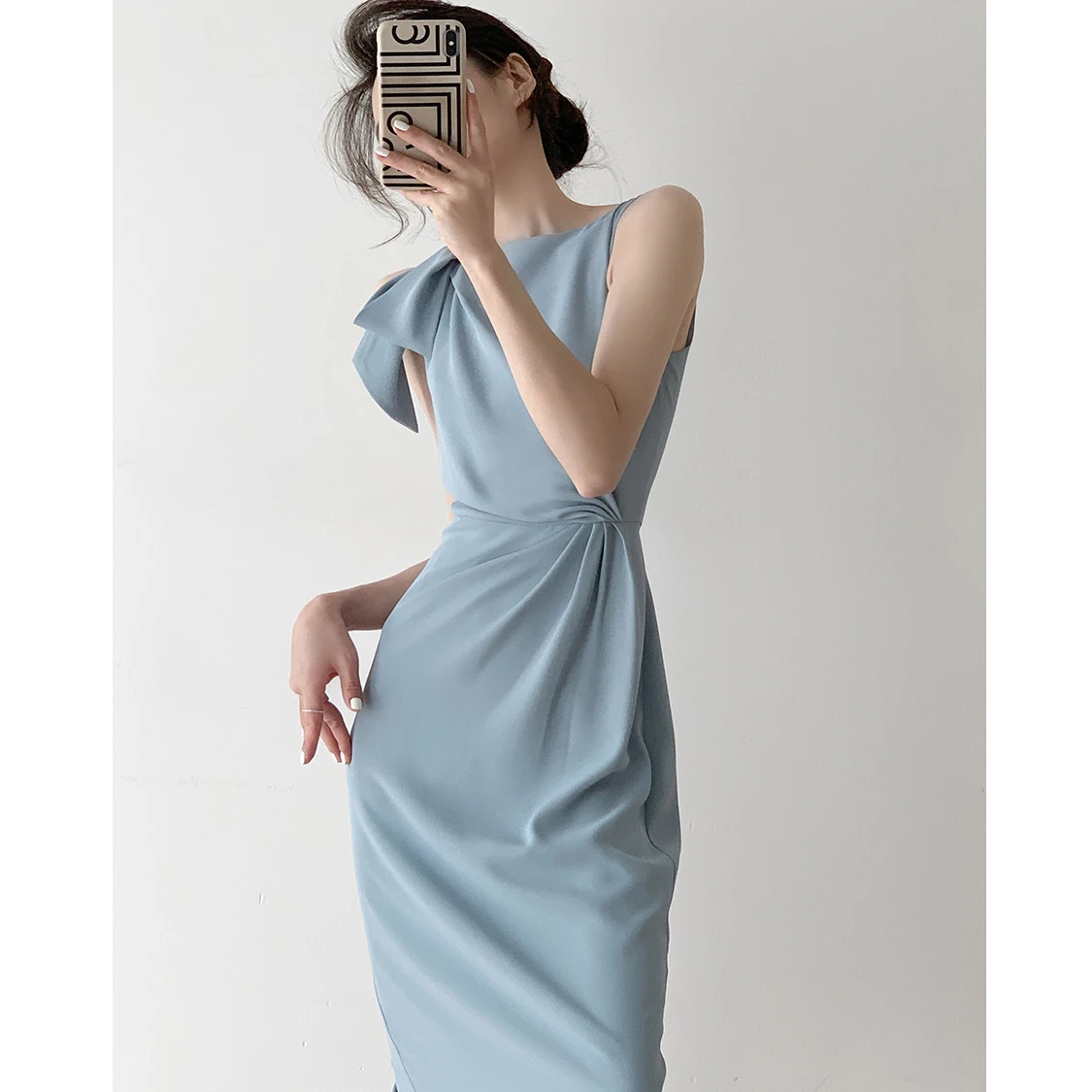 Hebe Sle синяя ремешок Dr женская ретро романтическая длинная юбка с высокой талией корейская версия летнее новое поступление Svel
Hebe Sle синяя ремешок Dr женская ретро романтическая длинная юбка с высокой талией корейская версия летнее новое поступление Svel