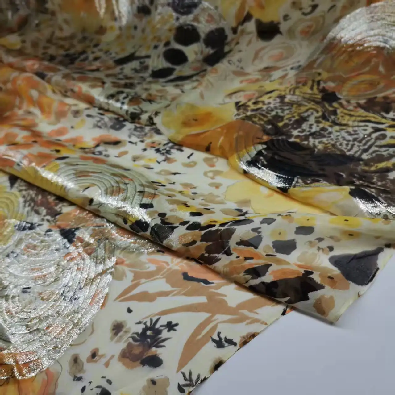 Jacquard Mulberry Silk Lilac Floral Thin Fabric Metallic Georgette Saree Somali Dirac Sewing Material
Jacquard Mulberry Silk Lilac Floral Thin Fabric Metallic Georgette Saree Somali Dirac Sewing Material
