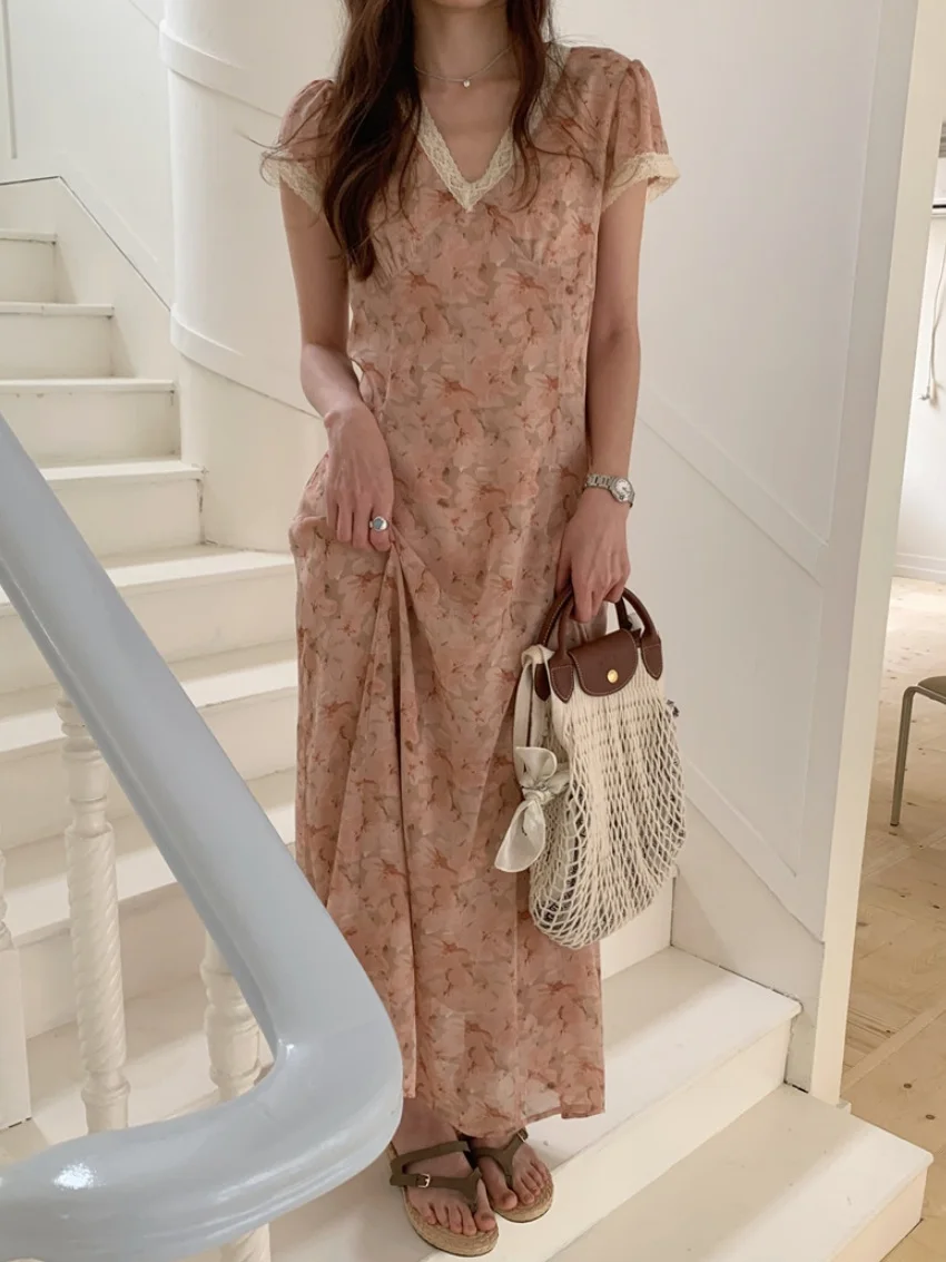 Alien Kitty Pink Long Dress Florals Slim Summer Women V-Neck 2025 Gentle Short Puff Sleeve Chic Elegant Daily Holiday Sweet
Alien Kitty Pink Long Dress Florals Slim Summer Women V-Neck 2025 Gentle Short Puff Sleeve Chic Elegant Daily Holiday Sweet