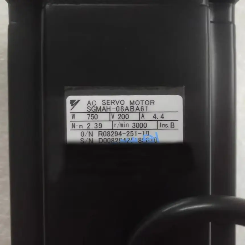 Brand New SGMAH-08ABA61 Servo Motor Original Genuine,Fast shipping
Brand New SGMAH-08ABA61 Servo Motor Original Genuine,Fast shipping