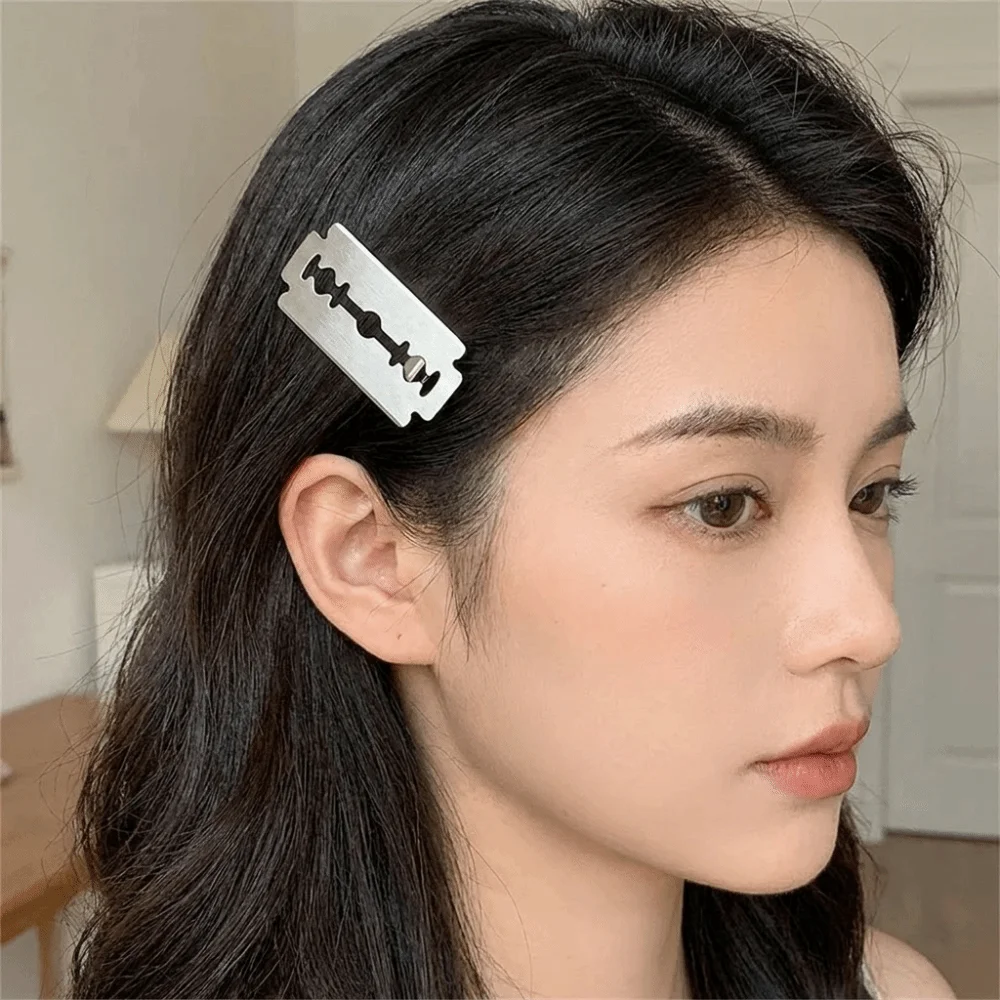 3 pcs/set Iron-colored beard grooming Blade Barrettes Lightweight Realistic Acrylic Hair Clip Metal-Like Cool Hair Accessories
3 pcs/set Iron-colored beard grooming Blade Barrettes Lightweight Realistic Acrylic Hair Clip Metal-Like Cool Hair Accessories