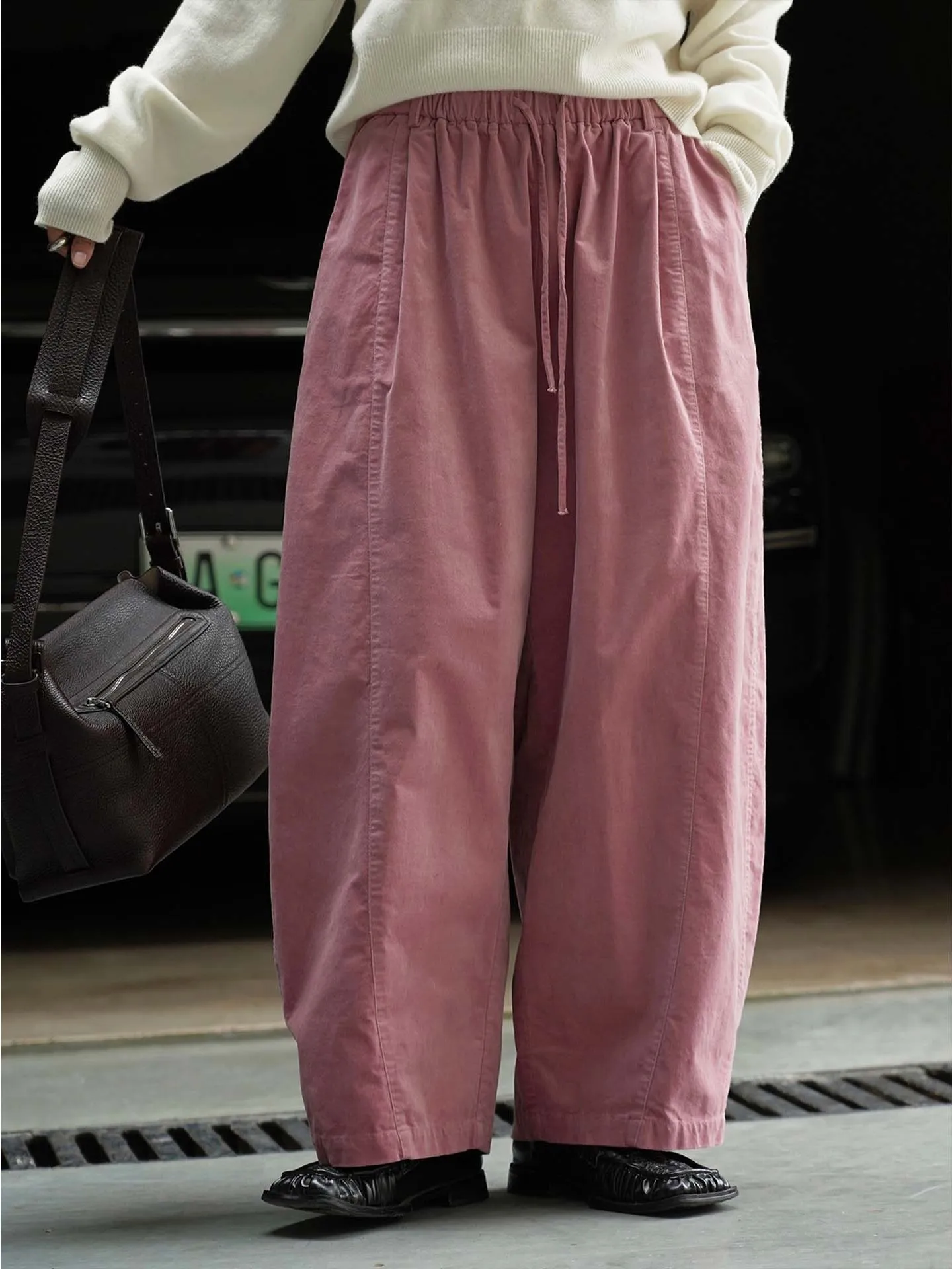 Autumn Winter Casual Comfortable Loose Elastic Waist Corduroy Wide Leg Pants Slimming Long Trousers for Women
Autumn Winter Casual Comfortable Loose Elastic Waist Corduroy Wide Leg Pants Slimming Long Trousers for Women