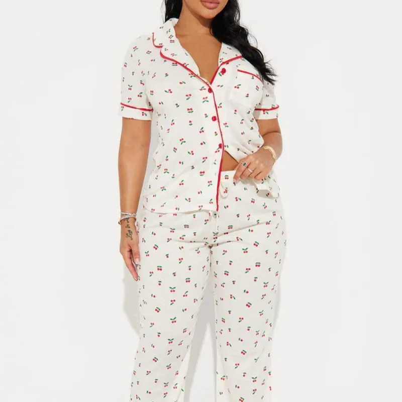 Women's Loungewear Set Modal Jersey Short Sleeve Lounge Pants Breathable Summer Sleepwear Parisian Inspired Floral Print Coord
Women's Loungewear Set Modal Jersey Short Sleeve Lounge Pants Breathable Summer Sleepwear Parisian Inspired Floral Print Coord