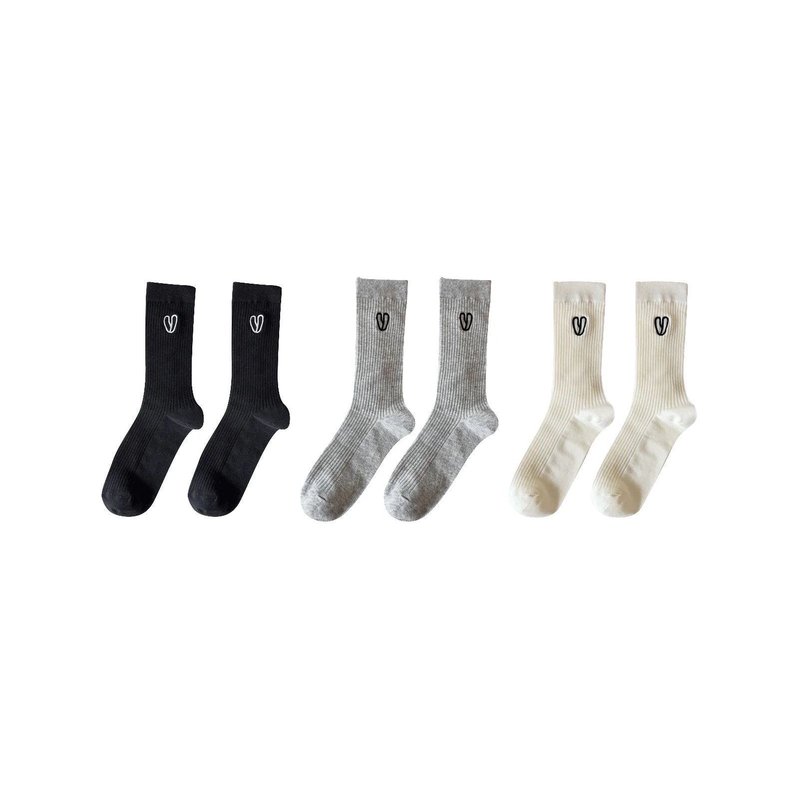 Lightweight little love embroidered hollow mesh calf socks three-color suit (black/grey/white)
Lightweight little love embroidered hollow mesh calf socks three-color suit (black/grey/white)