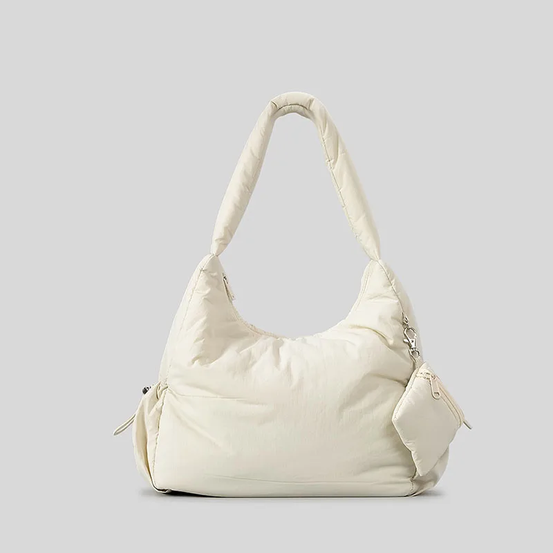 Вместительная женская сумка через плечо, повседневная нейлоновая сумка-тоут с мягкой подкладкой, стильная сумка-клатч для девушек
Вместительная женская сумка через плечо, повседневная нейлоновая сумка-тоут с мягкой подкладкой, стильная сумка-клатч для девушек