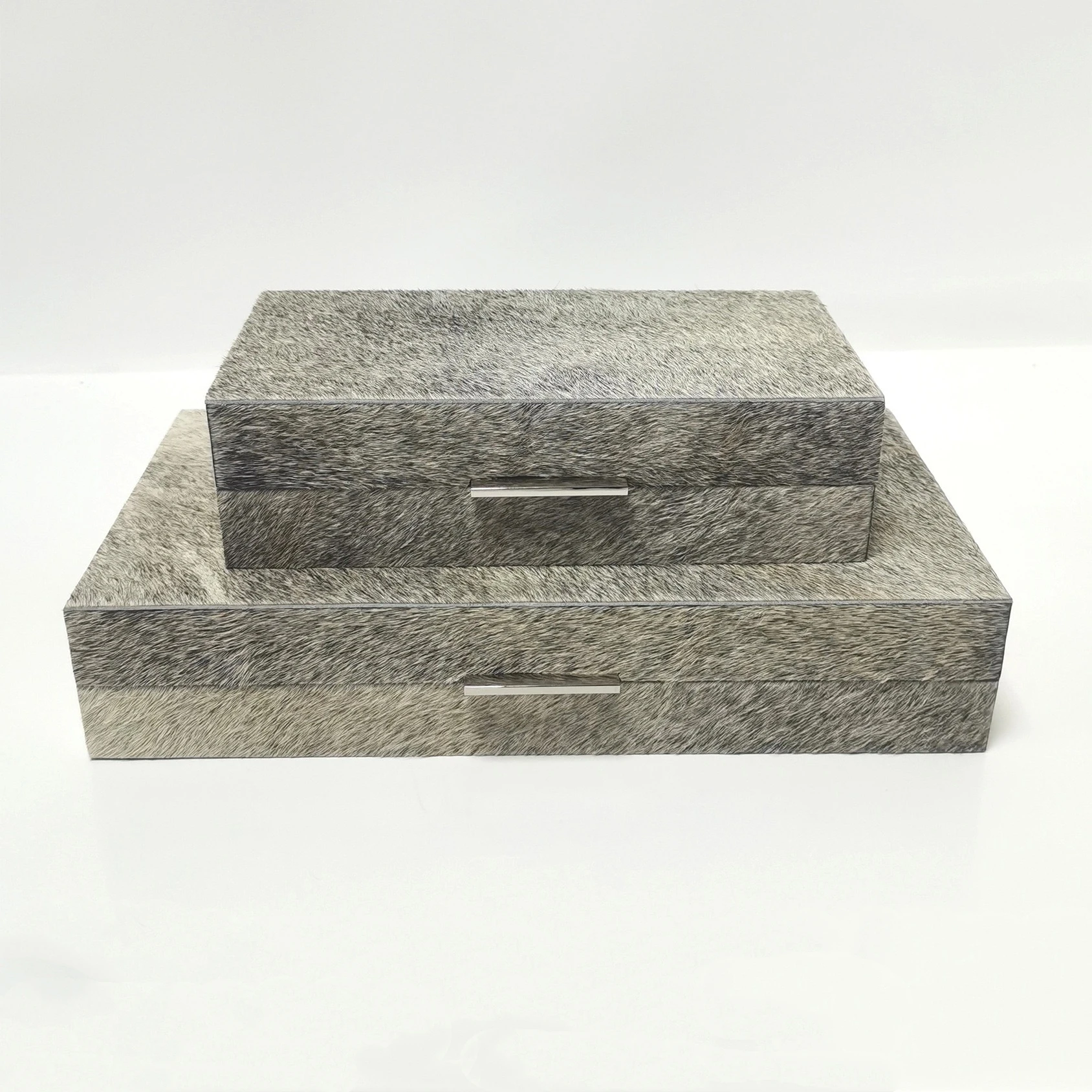 Современная роскошная шкатулка для украшений из серого конского волоса для декора рабочего стола дома
Современная роскошная шкатулка для украшений из серого конского волоса для декора рабочего стола дома