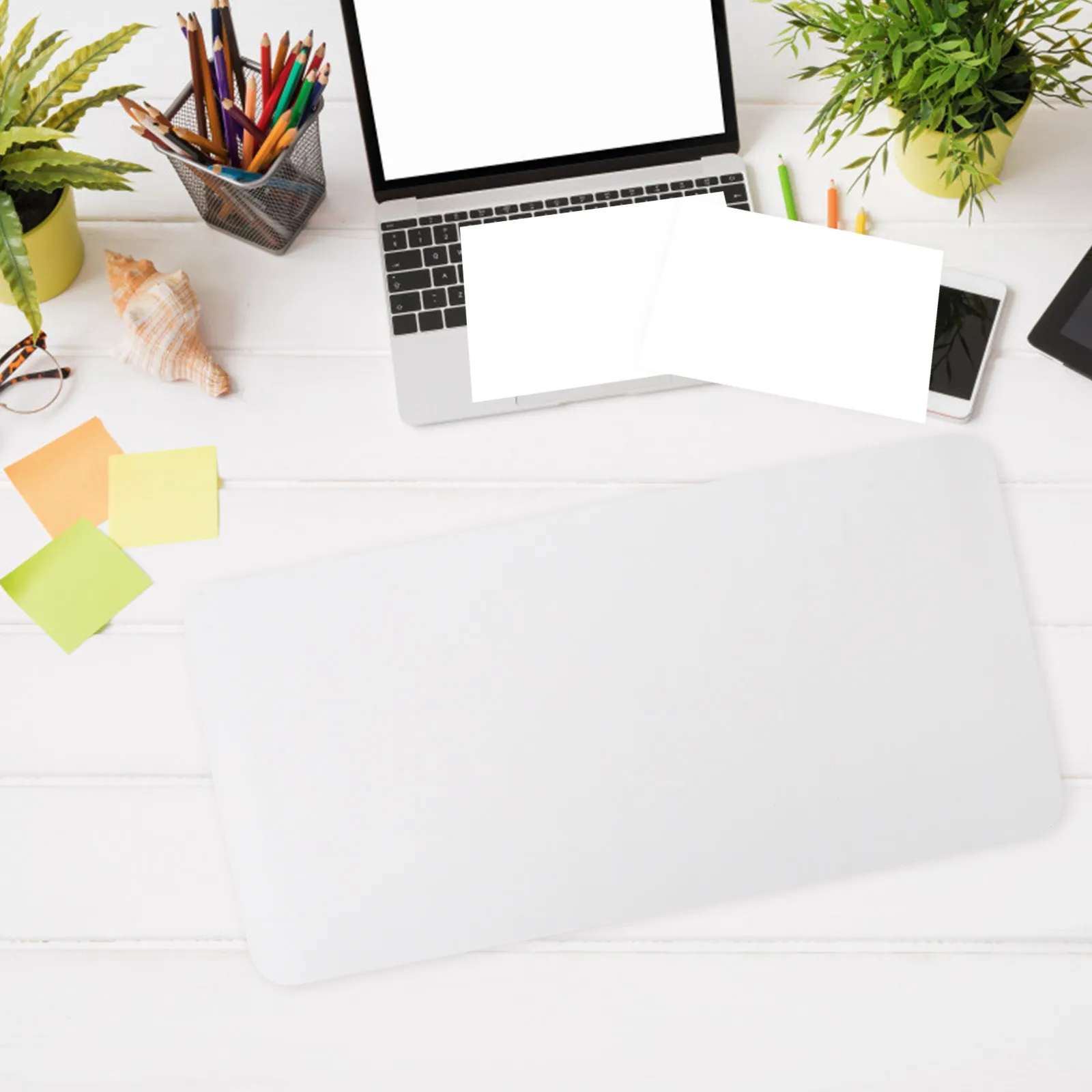 Большой коврик для стола, офисный коврик для мыши, защитный коврик с гладкой поверхностью для легкого скольжения, для домашней рабочей станции, многофункциональный коврик для стола
Большой коврик для стола, офисный коврик для мыши, защитный коврик с гладкой поверхностью для легкого скольжения, для домашней рабочей станции, многофункциональный коврик для стола