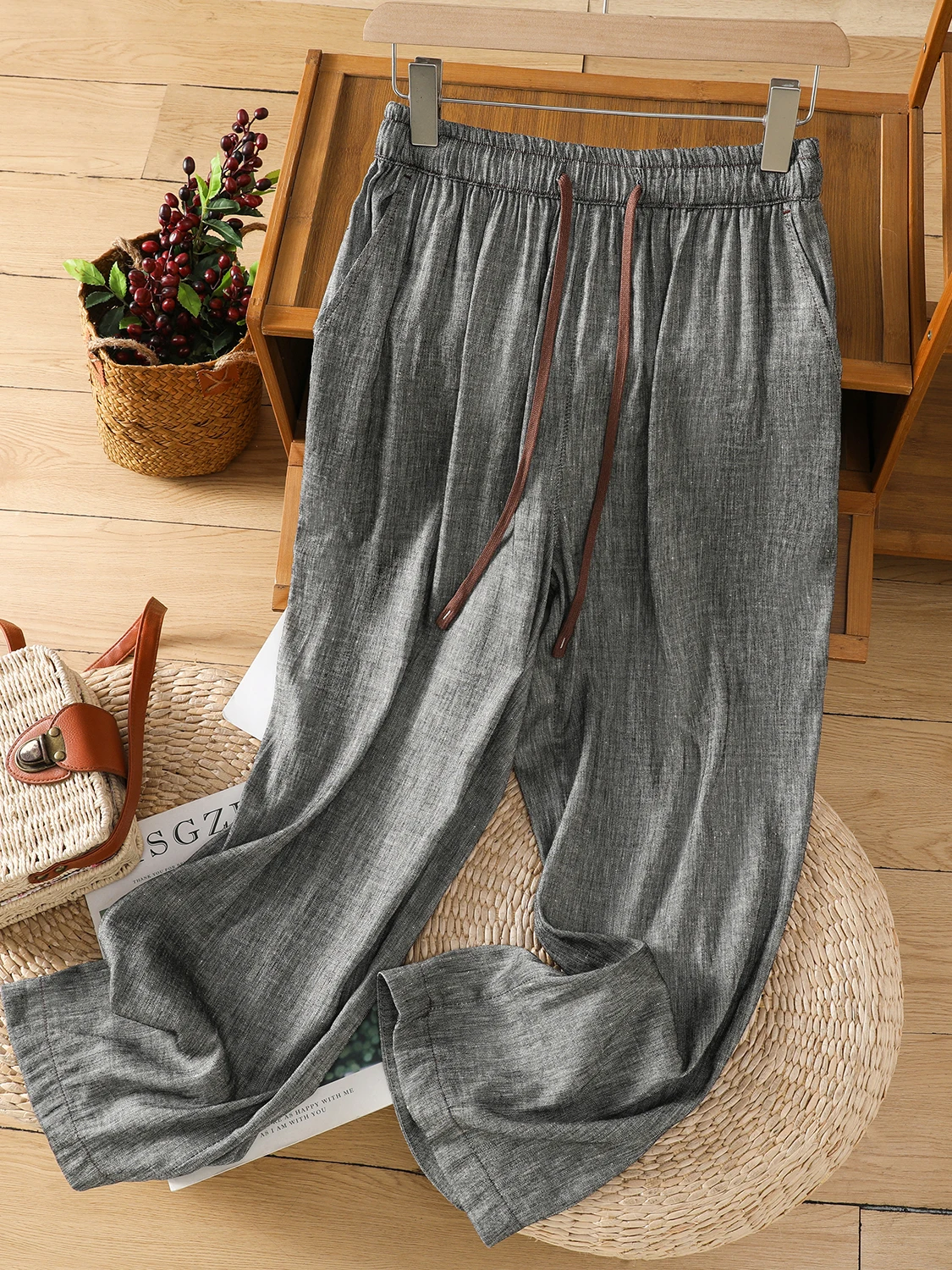 New 2026 Summer Thin Haax Casual Wide Leg Pants Large Size Women's Retro Trendy Artistic Versatile Loose Fit Trousers
New 2026 Summer Thin Haax Casual Wide Leg Pants Large Size Women's Retro Trendy Artistic Versatile Loose Fit Trousers