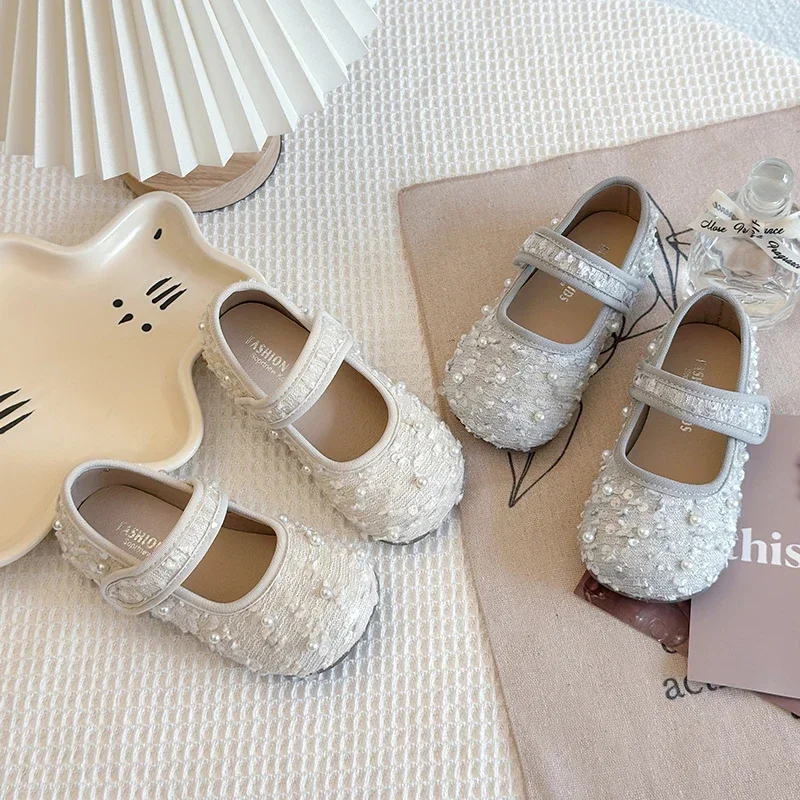 Autumn Girls Leather Shoes Fashion Children Sparkling Princess Bean Bean Shoes Sweet Kids Versatile Flats Toddler Casual Shoes
Autumn Girls Leather Shoes Fashion Children Sparkling Princess Bean Bean Shoes Sweet Kids Versatile Flats Toddler Casual Shoes