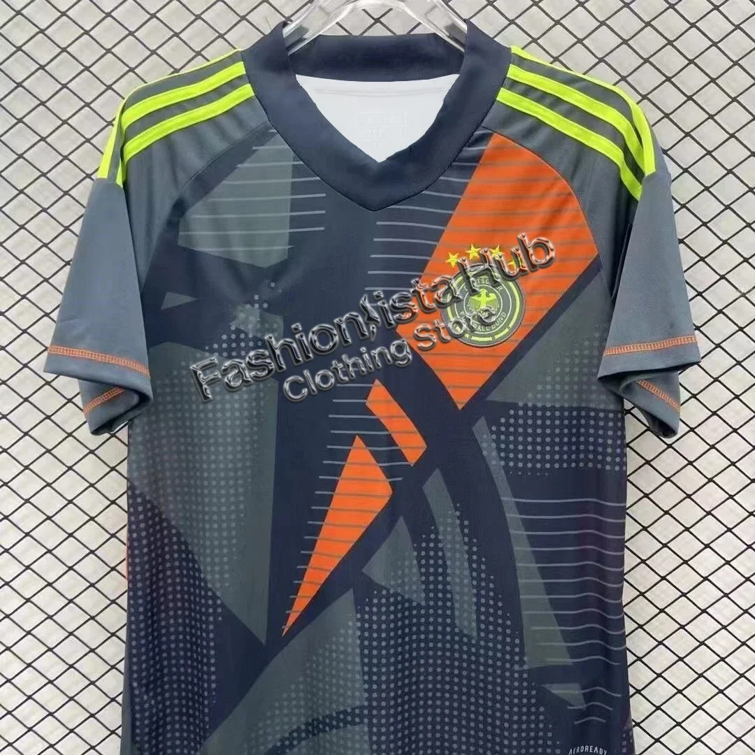 25 Goalkeeper Special Edition Football Jersey European Cup German Goalkeeper Jersey Fan Version Neuer Personality Short Sleeve
25 Goalkeeper Special Edition Football Jersey European Cup German Goalkeeper Jersey Fan Version Neuer Personality Short Sleeve