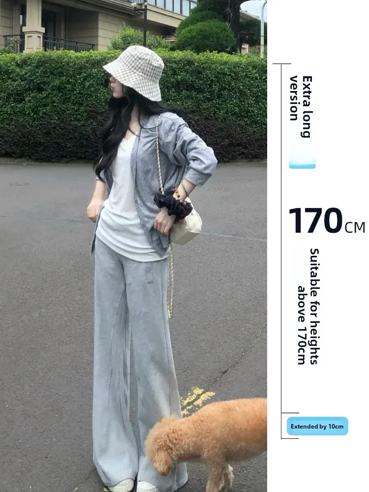 Женские повседневные брюки-клеш свободного кроя с высокой талией, широкими штанинами, в корейском стиле, для работы и отдыха, однотонные, осенняя новинка
Женские повседневные брюки-клеш свободного кроя с высокой талией, широкими штанинами, в корейском стиле, для работы и отдыха, однотонные, осенняя новинка