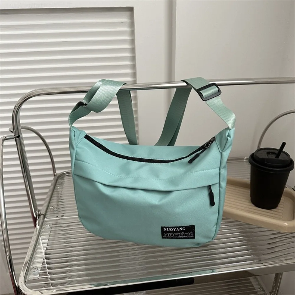 Large Capacity Oxford Shoulder Bag Underarm Bag Handbag Canvas Dumpling Bag Commute Korean Style Sports Crossbody Bag Girls
Large Capacity Oxford Shoulder Bag Underarm Bag Handbag Canvas Dumpling Bag Commute Korean Style Sports Crossbody Bag Girls