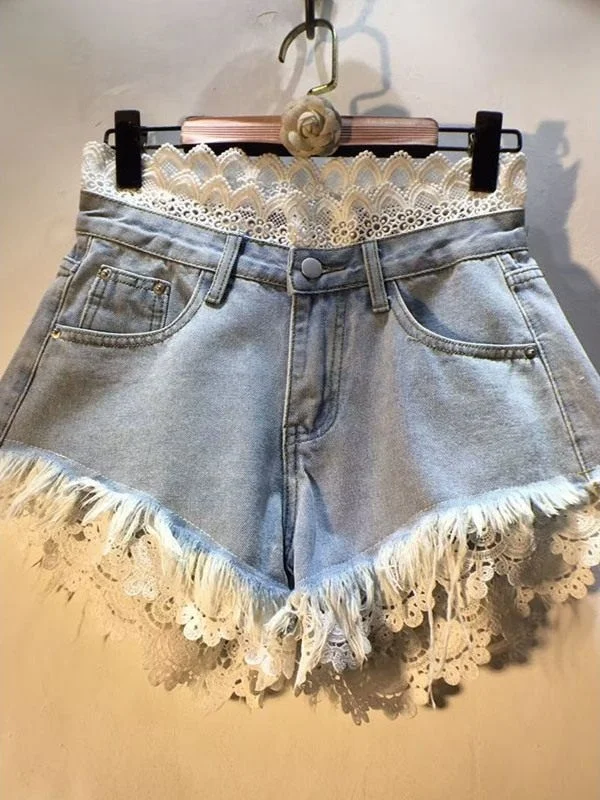 American Retro High Waist Splicing Hook Flower Lace Trim Slimming Frayed Denim Shorts Women's Hot Pants Summer New Arrival
American Retro High Waist Splicing Hook Flower Lace Trim Slimming Frayed Denim Shorts Women's Hot Pants Summer New Arrival