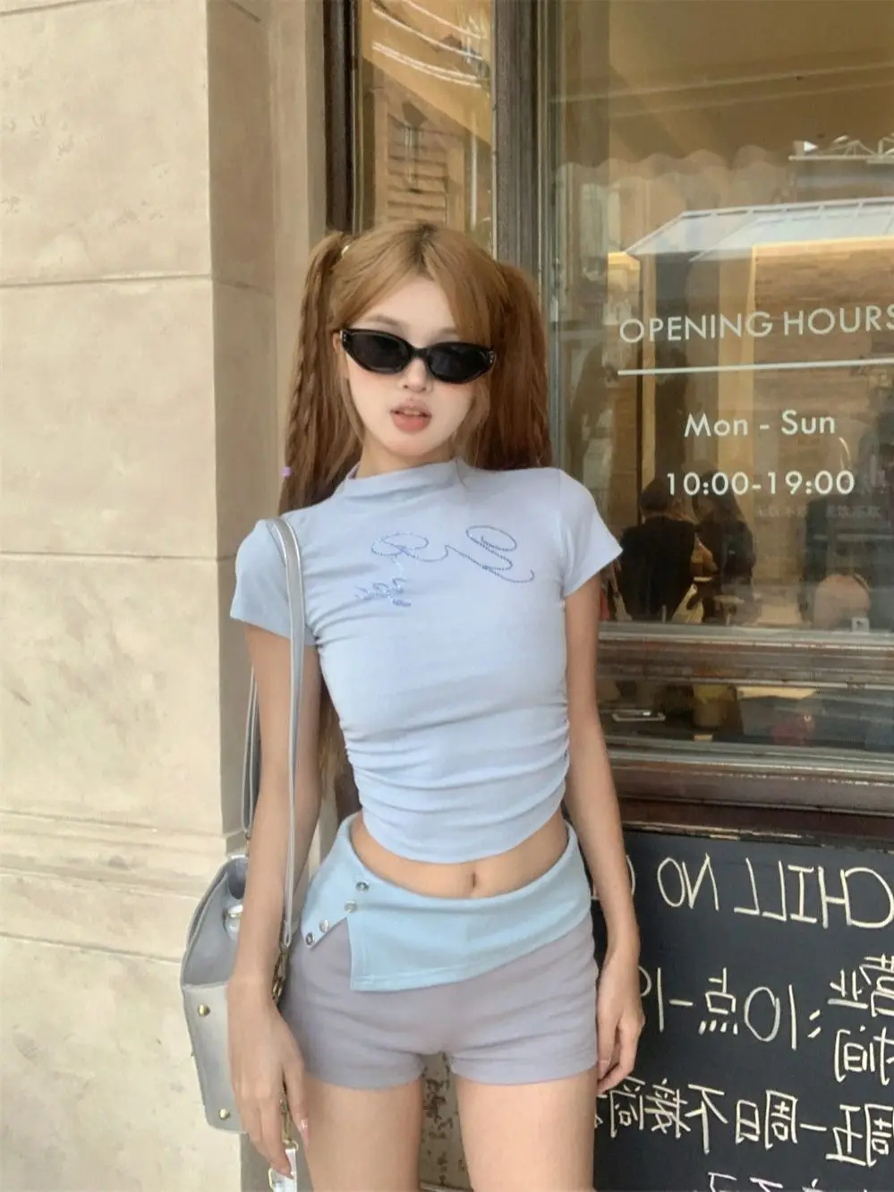 Spicy Girl Outfit Hot Diamond Solid Color Short Slim T-shirt Women Tops Tights Shorts Summer Casual Two Piece Sets Women Outfits
Spicy Girl Outfit Hot Diamond Solid Color Short Slim T-shirt Women Tops Tights Shorts Summer Casual Two Piece Sets Women Outfits