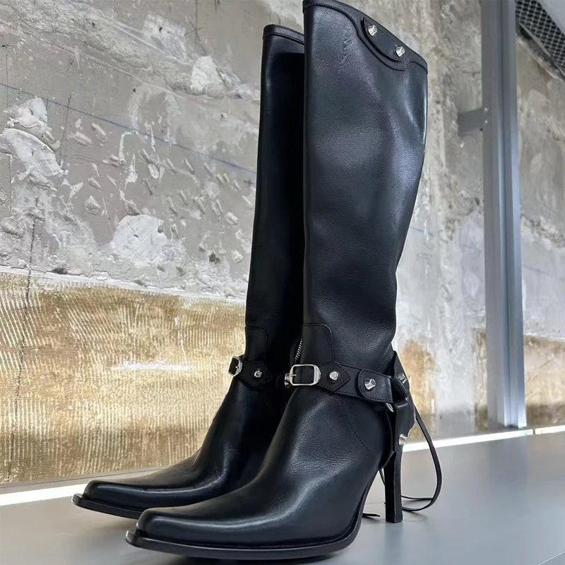 Black Pointed Toe Belt Buckle Rivet Stiletto Knee High Boots Woman Winter 2026 Tassel High Heel Boots Punk Style Fashion Boots
Black Pointed Toe Belt Buckle Rivet Stiletto Knee High Boots Woman Winter 2026 Tassel High Heel Boots Punk Style Fashion Boots
