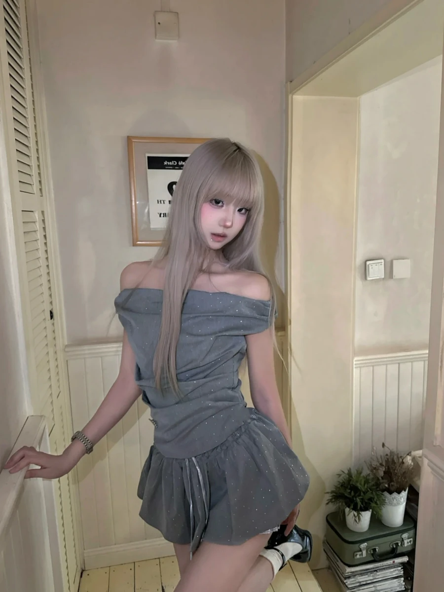 Bqueen Luxury Vintage Folded Stack One Shoulder Slim Fit Sparkling Diamond Satin Ruffle Skirt Pants Set for Young Women
Bqueen Luxury Vintage Folded Stack One Shoulder Slim Fit Sparkling Diamond Satin Ruffle Skirt Pants Set for Young Women