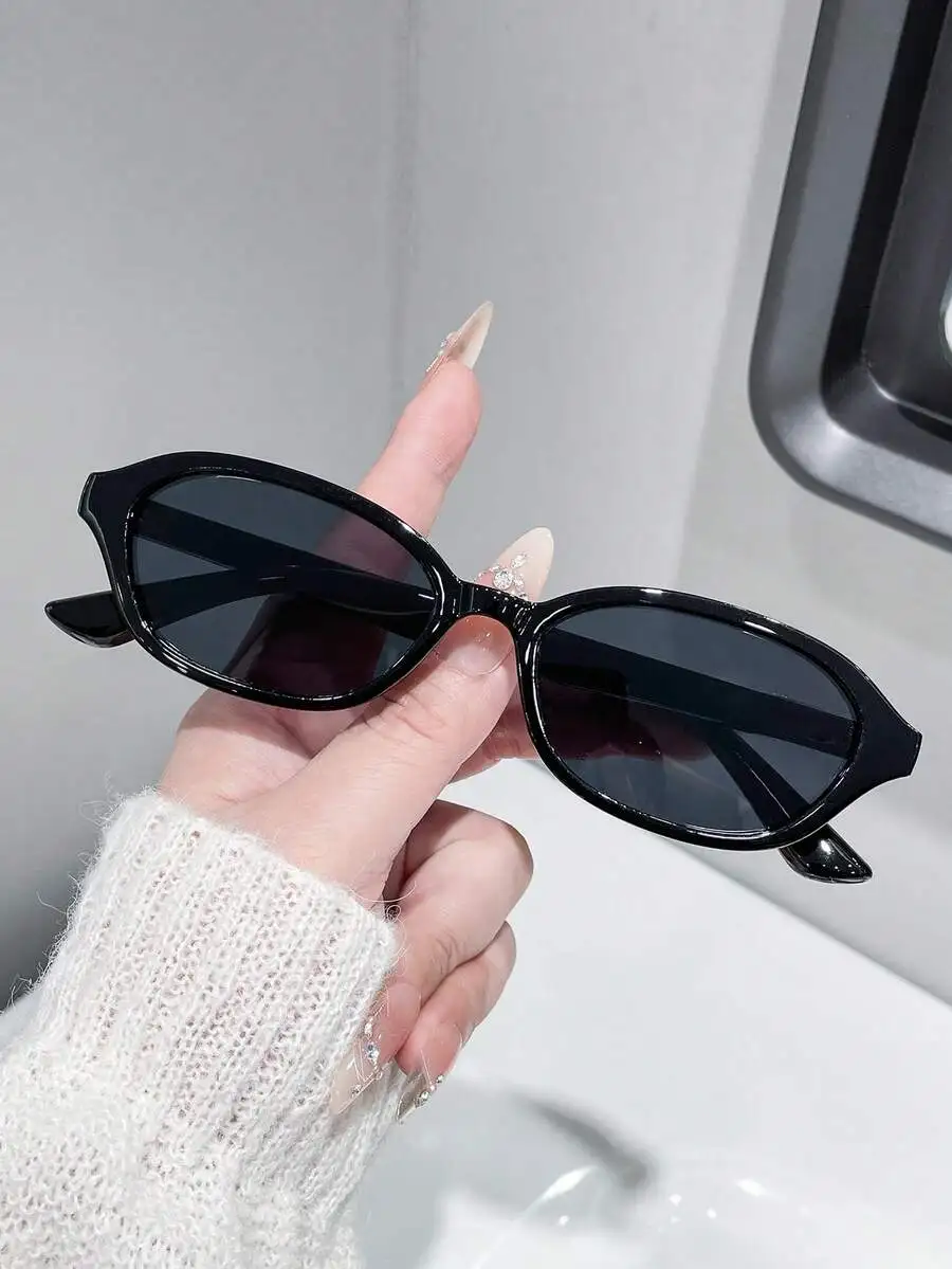 Retro Geometric Square Frame Fashion Sunglasses For Women Casual Summer Beach Travel Party
Retro Geometric Square Frame Fashion Sunglasses For Women Casual Summer Beach Travel Party