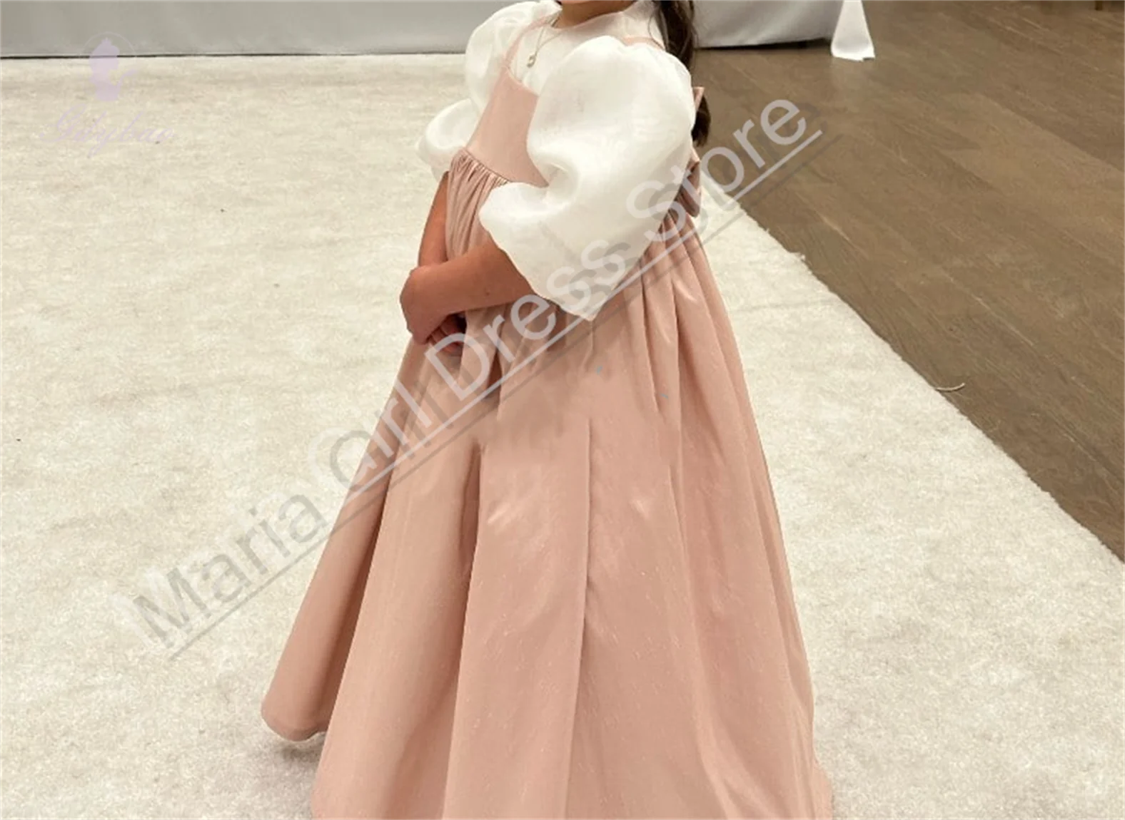 Атласное платье Quinceanera с пышными рукавами для девочек 15 лет, длиной до пола, настраиваемое детское праздничное платье для первого причастия
Атласное платье Quinceanera с пышными рукавами для девочек 15 лет, длиной до пола, настраиваемое детское праздничное платье для первого причастия