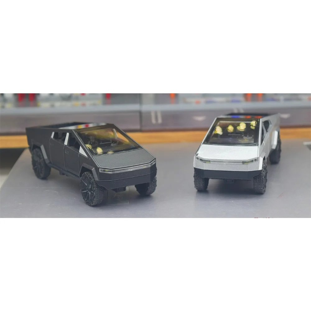 НОВЫЙ 1:36 Tesla Cybertruck, модель автомобиля из сплава, литые под давлением транспортные средства, игрушечные машинки, звуковой свет, пикап, детский рождественский подарок, игрушка для мальчика
НОВЫЙ 1:36 Tesla Cybertruck, модель автомобиля из сплава, литые под давлением транспортные средства, игрушечные машинки, звуковой свет, пикап, детский рождественский подарок, игрушка для мальчика
