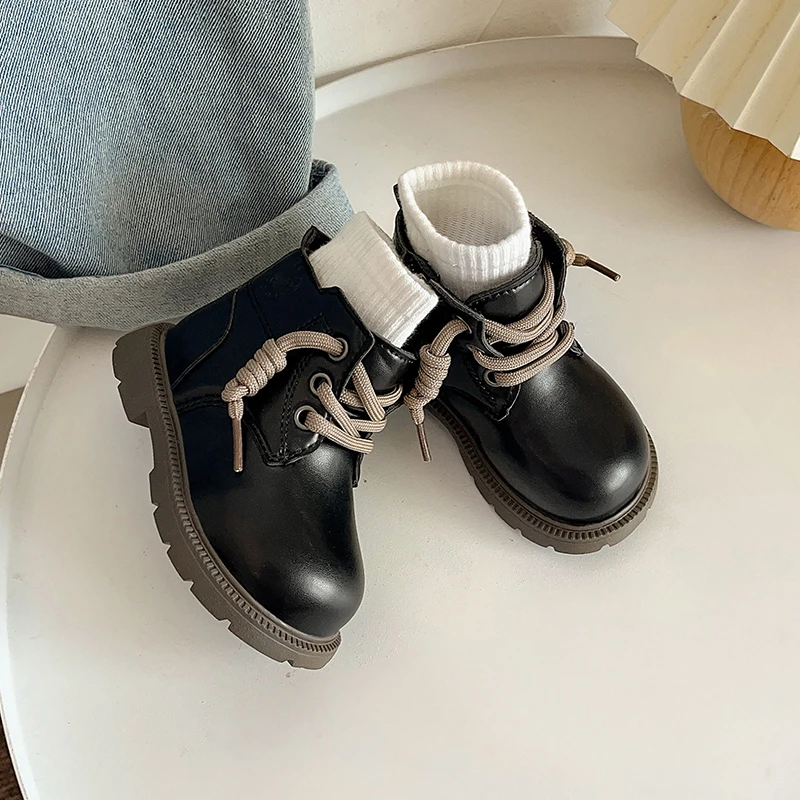 2025 Winter Kid High Quality Plush Thick Short Boot Walking Cotton Boot Girls Fashion Simple and Elegant Boots
2025 Winter Kid High Quality Plush Thick Short Boot Walking Cotton Boot Girls Fashion Simple and Elegant Boots