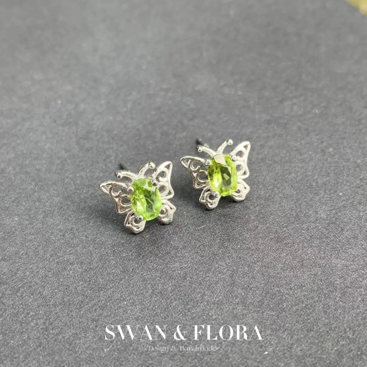 Butterfly Natural Peridot 925 Sterling Silver Stud Earrings For Women Jewelry Gift Simple Peridot Jewelry Green Long 
Butterfly Natural Peridot 925 Sterling Silver Stud Earrings For Women Jewelry Gift Simple Peridot Jewelry Green Long