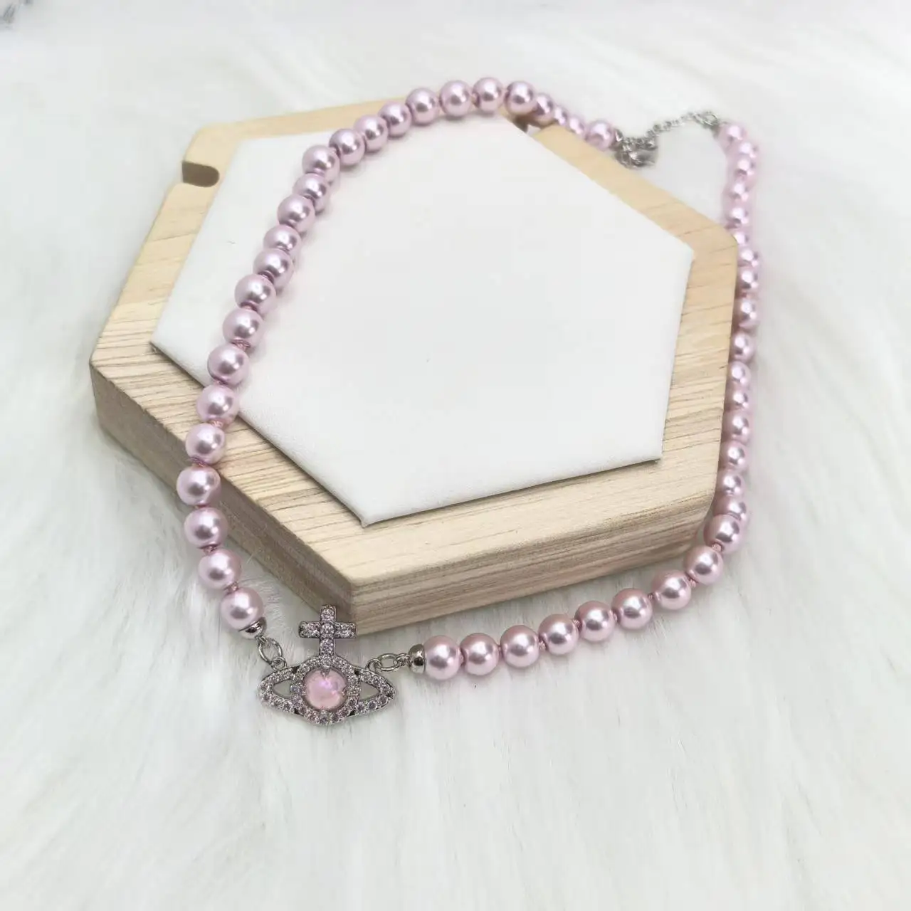 S925 Sterling Silver Light Luxury Women's Sense Small Saturn Charm Pendant Necklace
S925 Sterling Silver Light Luxury Women's Sense Small Saturn Charm Pendant Necklace