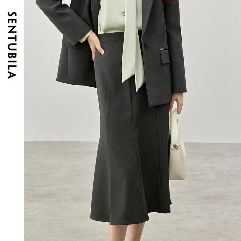 SENTUBILA Commute Mermaid Skirt for Women 2025 Spring Classic Elegant Elastic High Waist Office Lady A-line Midi Skirt 143Q57281
SENTUBILA Commute Mermaid Skirt for Women 2025 Spring Classic Elegant Elastic High Waist Office Lady A-line Midi Skirt 143Q57281