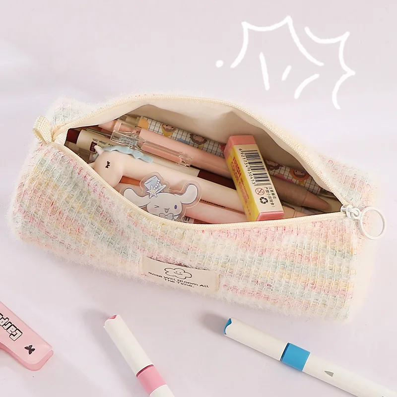 Rainbow Pen Case Niche Woven Large Capacity High Appearance Japanese Style Girls Pencil Box Simple Stain Resistant
Rainbow Pen Case Niche Woven Large Capacity High Appearance Japanese Style Girls Pencil Box Simple Stain Resistant