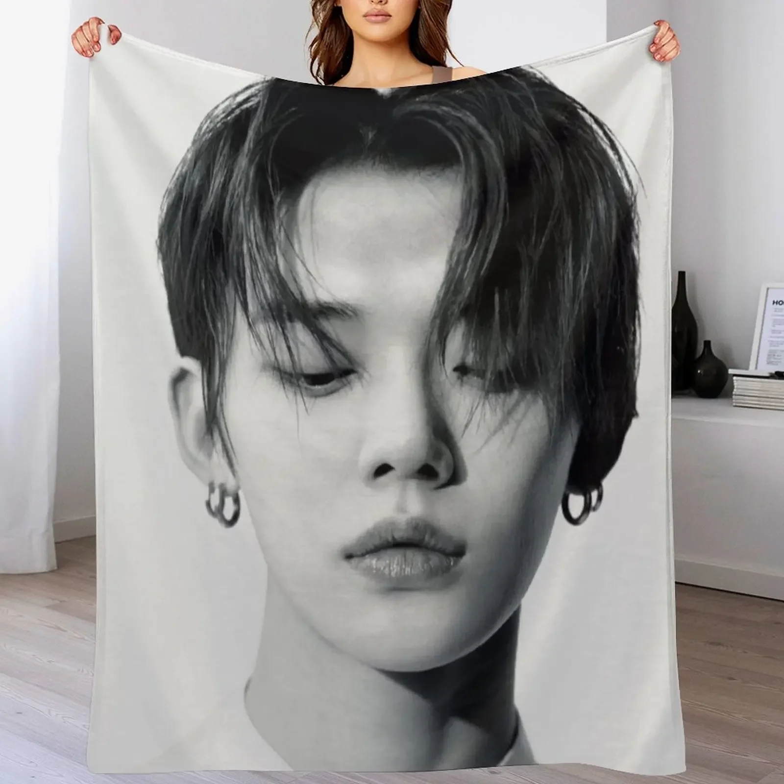 Yeonjun - TXT Throw Blanket warm winter heavy to sleep valentine gift ideas Blankets
Yeonjun - TXT Throw Blanket warm winter heavy to sleep valentine gift ideas Blankets
