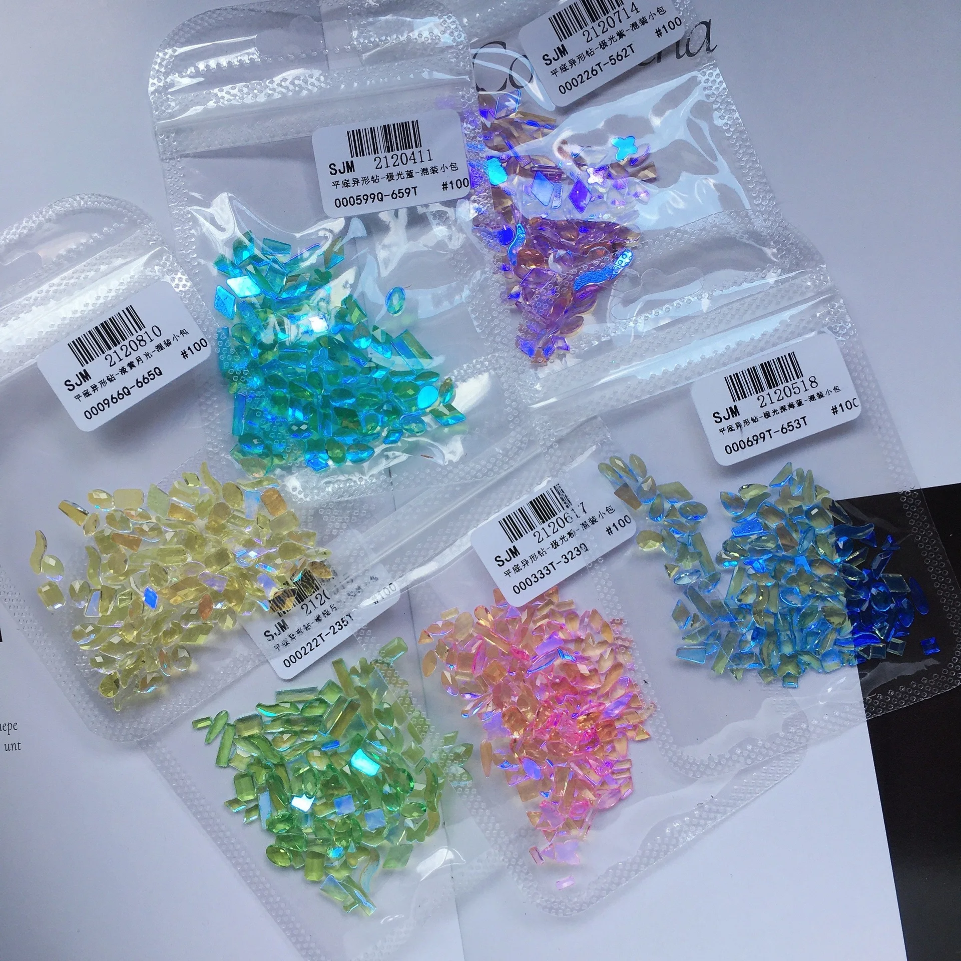 50pcs Nail Art Charms Aurora Crystal Gem Decoration Exquisite Resin Rhinestones Glitter Jewelry Ornament Kawaii 3D Nail DIY Acce
50pcs Nail Art Charms Aurora Crystal Gem Decoration Exquisite Resin Rhinestones Glitter Jewelry Ornament Kawaii 3D Nail DIY Acce